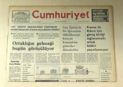 Cumhuriyet Gazetesi 5 Kasım 1975 GZ734 - 1