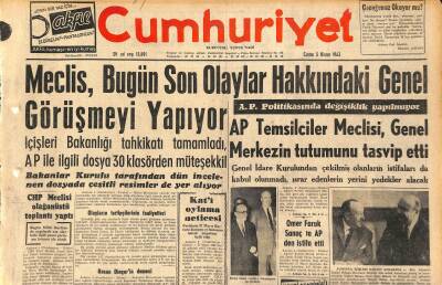 Cumhuriyet Gazetesi 5 Nisan 1963 - Suphi Karaman Ve Eşi Emniyet Mülâhazasiyle Dün İstanbula Geldi GZ120542 - 1