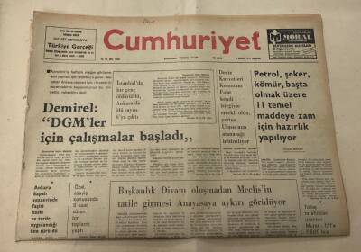 Cumhuriyet Gazetesi 6 Ağustos 1977 GZ1352 - 1