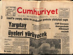 Cumhuriyet Gazetesi 6 Mayıs 1969 - İzmitte Yargıç , Savcı Ve Avukatlar Protesto Yürüyüşü Yaptı GZ69610 - 2