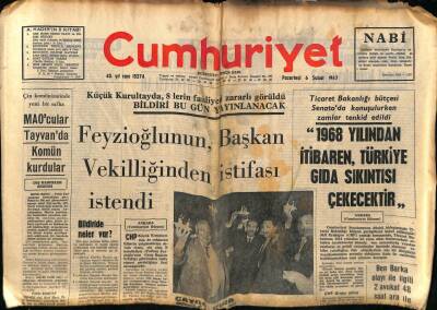 Cumhuriyet Gazetesi 6 Şubat 1967 - Turhan Feyzioğlunun İstifası İstendi GZ75921 - 1
