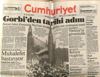 Cumhuriyet Gazetesi 6 Şubat 1990 - Gorbiden Tarihi Adım GZ65174 - 2
