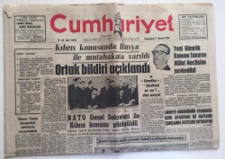 Cumhuriyet Gazetesi 7 Kasım 1964 -Nato Genel Sekreteri İle Kıbrıs Konusu Görüşüldü GZ6185 - 1