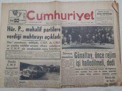 Cumhuriyet Gazetesi 8 Ekim 1956 - Türkiye Üzüm İhtihsalinde Dünyada Birinci GZ71932 - 1