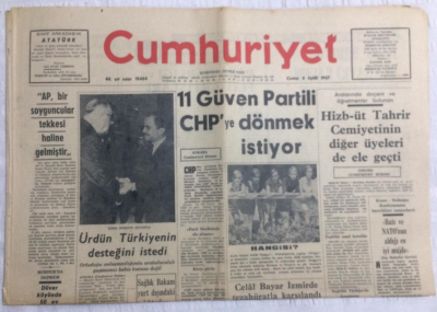 Cumhuriyet Gazetesi 8 Eylül 1967 - 11 Güven Partili CHPye Dönmek İstiyor - GZ19506 - 1