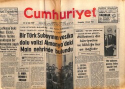 Cumhuriyet Gazetesi 9 Kasım 1966 - Lefkoşadaki Rus Elçisi Rum Tezine Yaklaşan Bir Konuşma Yaptı GZ103130 - 1