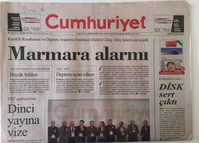 Cumhuriyet Gazetesi 9 Mayıs 2008 - Marmara da Deprem Alar Mı GZ28022 - 1