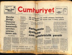 Cumhuriyet Gazetesi 9 Ocak 1977 - Parlamento Üyelerine Zam Adaletsizlik Yarattı GZ69871 - 1
