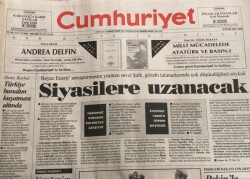 Cumhuriyet Gazetesi 9 Ocak 2001- Yolsuzluklar ANAPı Sarsıyor GZ45141 - 1