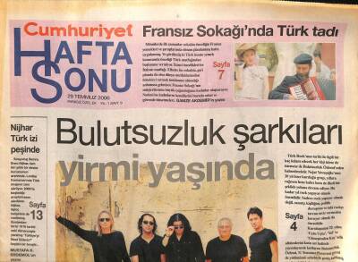 Cumhuriyet Gazetesi Haftasonu Eki 29 Temmuz 2006 - Bulutsuzluk Şarkıları Yirmi Yaşında GZ80135 - 1