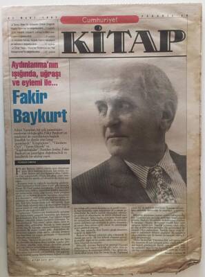 Cumhuriyet Gazetesi Kitap Eki 27 Mart 1997 - Aydınlanmanın Işığında , Uğraşı Ve Eylem İle Fakir Baykurt GZ26226 - 1