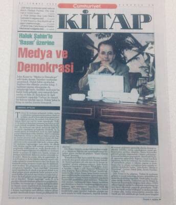 Cumhuriyet Gazetesi Kitap Eki - 27 Temmuz 2000 - Haluk Şahinle Basın Üzerine Medya Ve Demokrasi GZ46654 - 1
