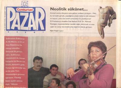 Cumhuriyet Gazetesi Pazar Eki 10 Şubat 2008 - Zerrin Tümay , Aşk Ve Kavga Üzerine Kurdu Hayatını GZ96575 - 1