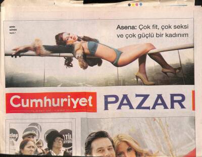Cumhuriyet Gazetesi Pazar Eki 14 Şubat 2010 - Çağla Şikel Ve Emre Altuğ Beş Yıldır Birlikte . Aşkımız Bitecek Diye Kaygımız Yok GZ109133 - 1