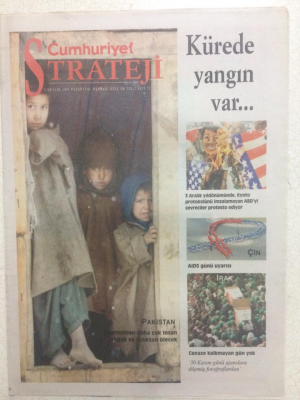 Cumhuriyet Gazetesi Strateji Eki 5 Aralık 2005 - PakistanDepremden Daha Çok İnsan Soğuk Ve Açlıktan Ölecek GZ23685 - 1