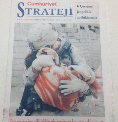 Cumhuriyet Gazetesi Strateji Eki 9 Mayıs 2005 - Irak Yeniden Kan Gölü GZ47543 - 1