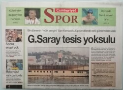 Cumhuriyet Spor Gazetesi 7 Ocak 2004 Fenerbahçe Yılın Transferi İçin Söz Aldı - GZ44524 - 2