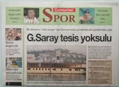 Cumhuriyet Spor Gazetesi 7 Ocak 2004 Fenerbahçe Yılın Transferi İçin Söz Aldı - GZ44524 - 2