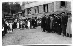 Zonguldak Namık Kemal Mektebi Önünde Düzenlenen 23 Nisan Törenine Ait Orijinal Fotokart, 1933 FT12 - Gökçekoleksiyon