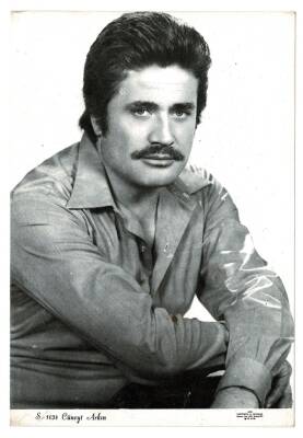 Cüneyt Arkın Orta Boy Kartpostal KRT8111 - 1