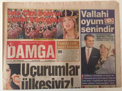 Damga Gazetesi 5 Eylül 2002 - Saraybosnada İlhan Mansız Formaları Kapışıyor GZ26495 - 1