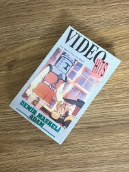 DEMİR MASKELİ ADAM - Açılmamış Jelatininde Beta Vidyo Kaset. DVD2830 - 4