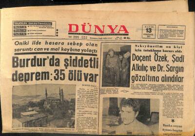 Dünya Gazetesi 13 Mayıs 1971 - Burdurda Şiddetli Deprem 35 Ölü Var GZ114141 - 1