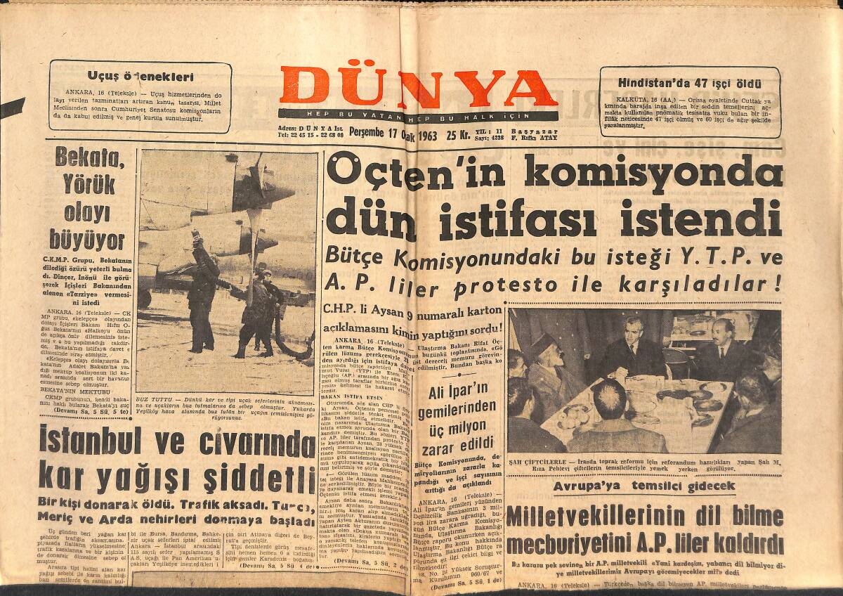 Dünya Gazetesi 17 Ocak 1963 - Galatasaray Dün Kar Altında İdman Yaptı - Kıbrıs Rum Basını F. C. Erkin'e Çatıyor GZ152507 - 1