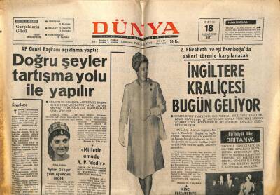 Dünya Gazetesi 18 Ekim 1971 - Ayten Gökçer Yılın Oyuncusu Seçildi GZ61011 - 1