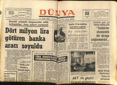 Dünya Gazetesi 28 Temmuz 1971 - Dört Milyon Lira Götüren Banka Aracı Soyuldu GZ59923 - 1