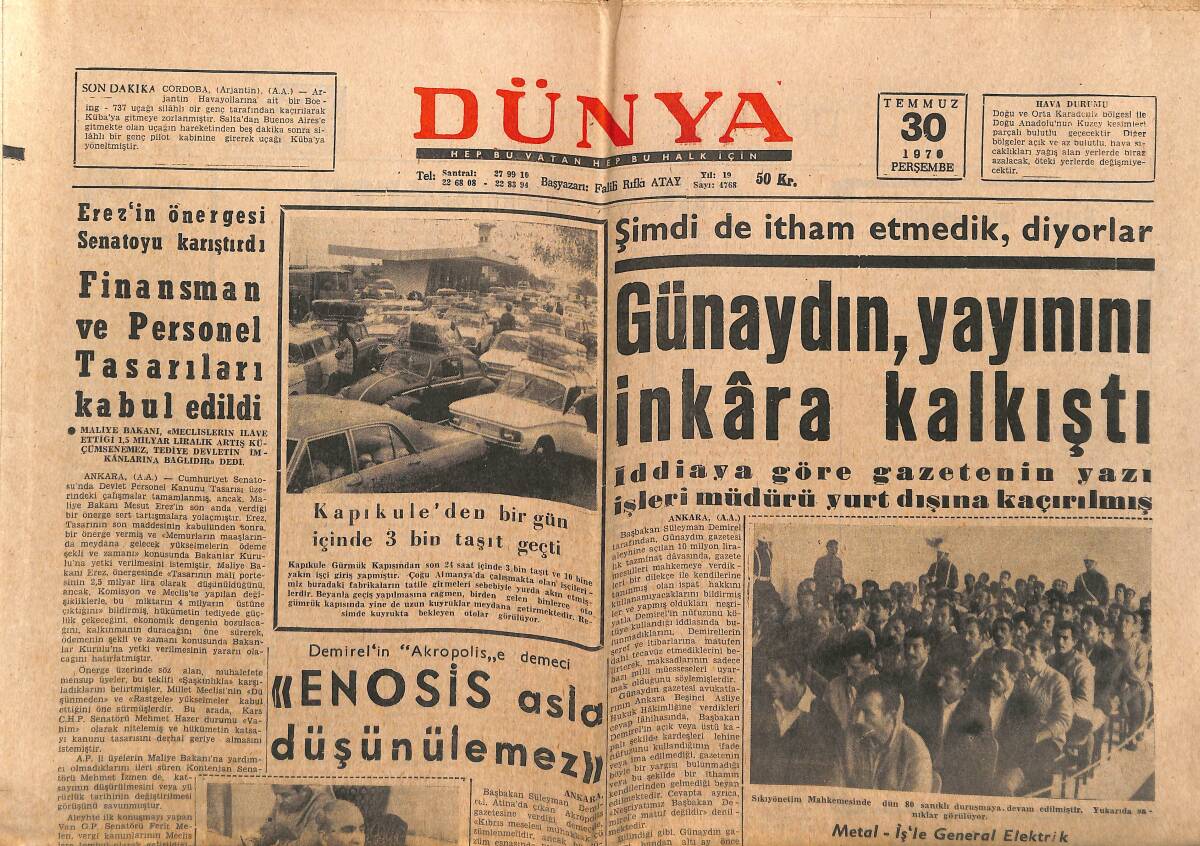Dünya Gazetesi 30 Temmuz 1970 - Türkan Şoray, Fatma Girik Gibi Mine Mutlu Da Evli Bir Adama Yaşıyor - Fatma Girik Taksi Şöförlüğü Yapıyor GZ151019 - 1