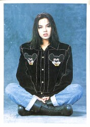 Ebru Gündeş Kartpostal KRT19017 - Gökçekoleksiyon