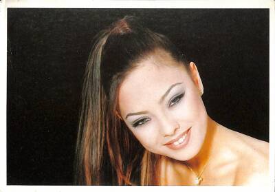 Ebru Gündeş Kartpostal KRT19171 - 1