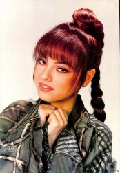 Ebru Gündeş Kartpostal KRT19407 - Gökçekoleksiyon