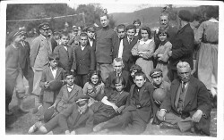 Eğitim Tarihi – İlkokul Öğrencileri ve Öğretmenleri, 5 Mayıs Hatırası, 1934 Tarihli Fotokart FT16 - Gökçekoleksiyon