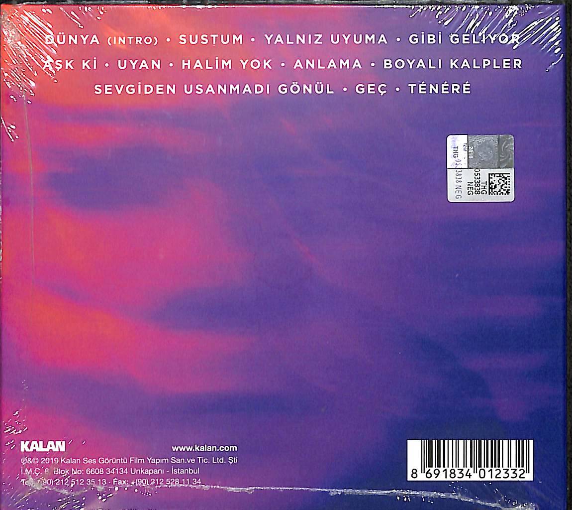 Elif Yakarçelik - Yalnız Uyuma CD (Sıfır) CD3909 - 2