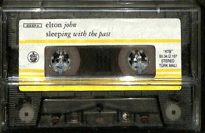 Elton Jobn - Sleeping With The Past Kaset KST24398 - 2
