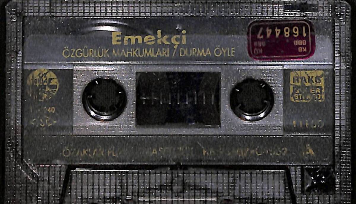 Emekçi - Özgürlük Mahkumları / Durma Öyle Kaset (Kırmızı Bandrol - İkinci El) KST27769 - 1