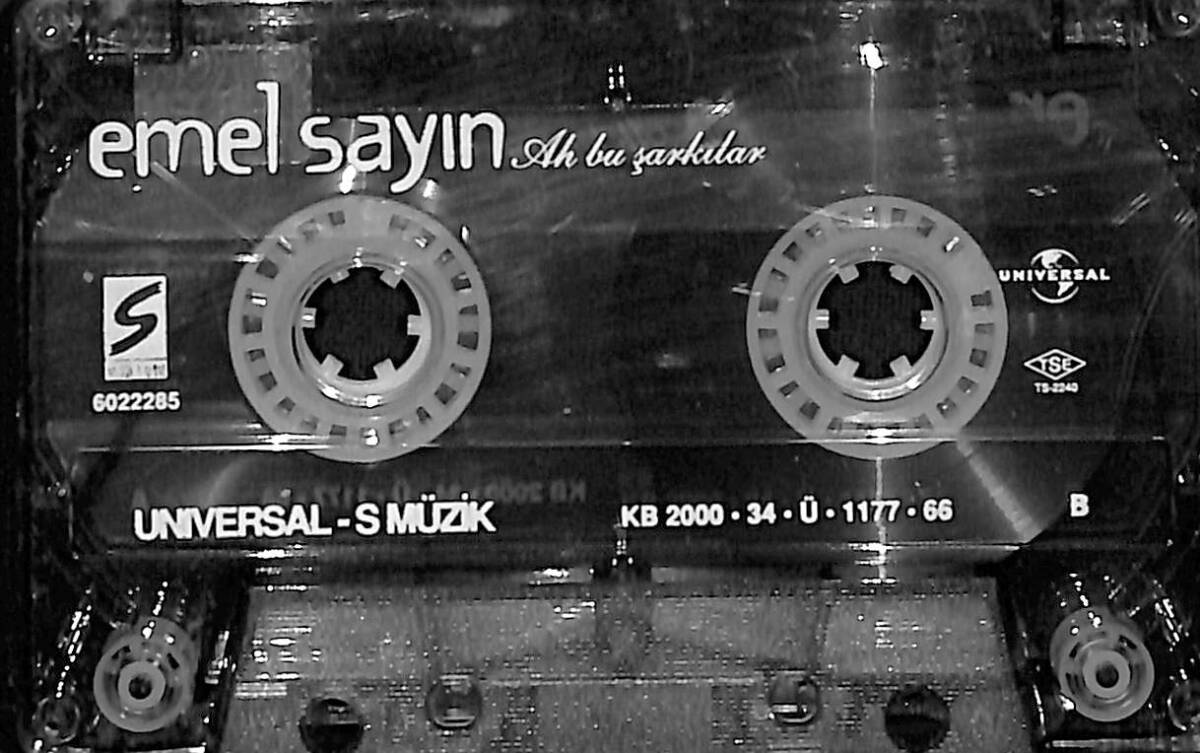 Emel Sayın - Ah Bu Şarkılar Kaset (İkinci El) KST27802 - 1