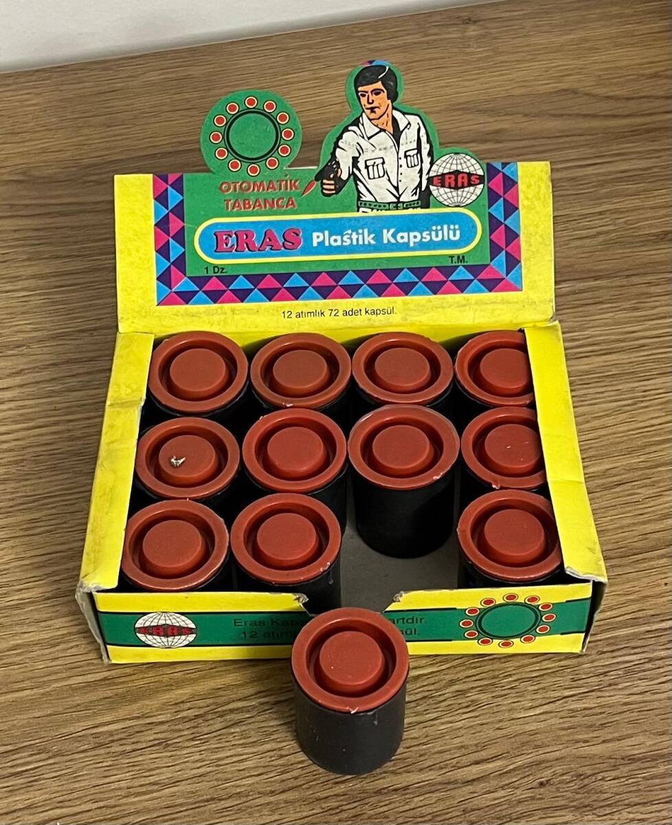 Eras 1990s Otomatik Tabanca Plastik Kapsülleri AOB4853 - 2