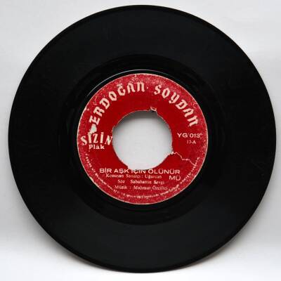 Erdoğan Soydan - Bir Aşk İçin Ölünür Mü PLK3682 - 1