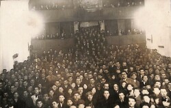 Erken Cumhuriyet Dönemi, 31 Aralık 1931 , Sinema Salonu Toplu Seyirci Fotoğrafı Nadir Dönem Fotokartı FT2 - Gökçekoleksiyon