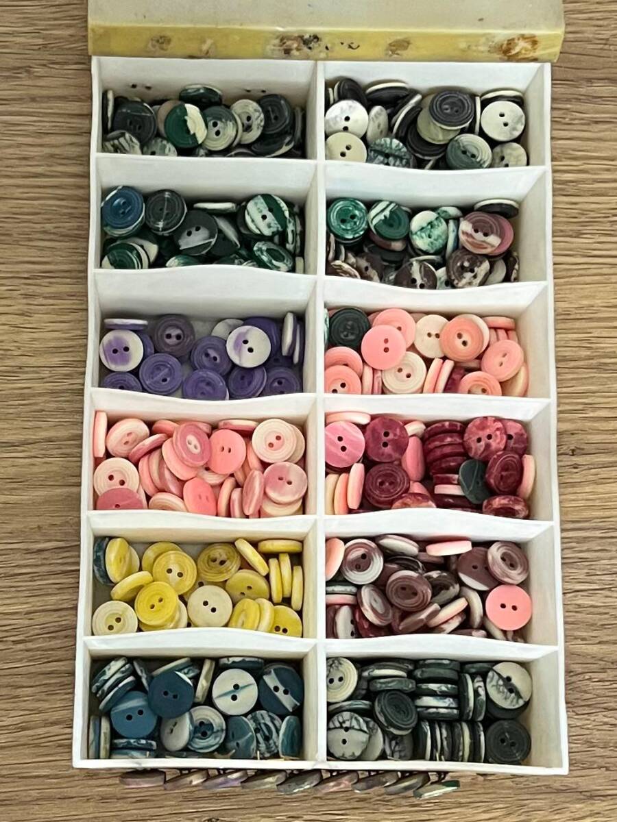Eski Bakkaliye Plastik Dolu Kutu AOB6135 - 4