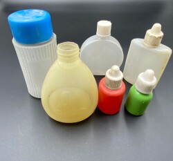 Eski Dönem Boş Plastik Şişeler AOB3271 (N) - 1