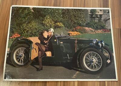 ESKİ MODEL ARABA VE SEVGİ TEMALI ULTRA DEV BOY KARTPOSTAL (70X50 cm) KRT17522 - 1
