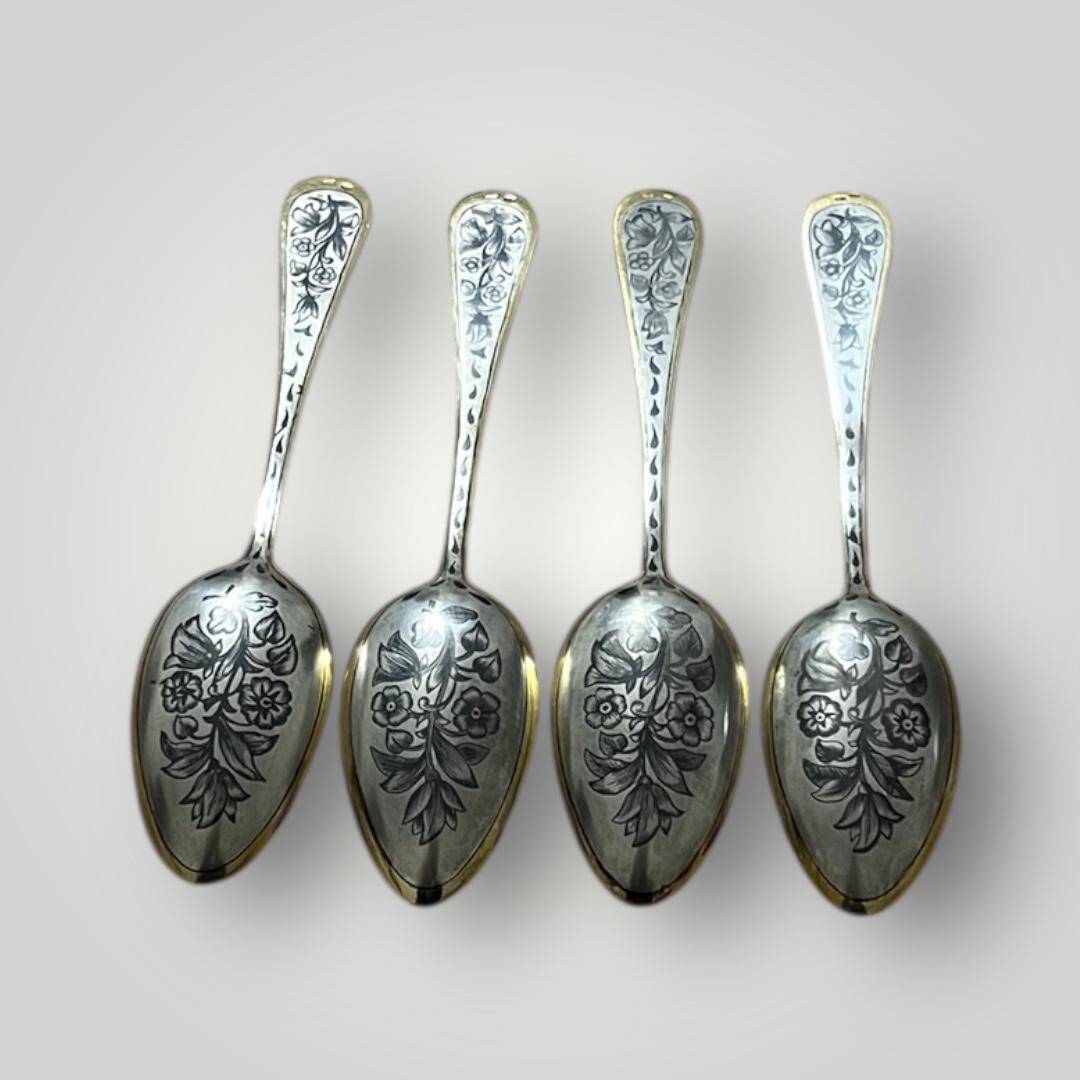 Eski Rus Gümüş Savatlı Damgalı Kaşık 4 Adet AOB6064 - 2