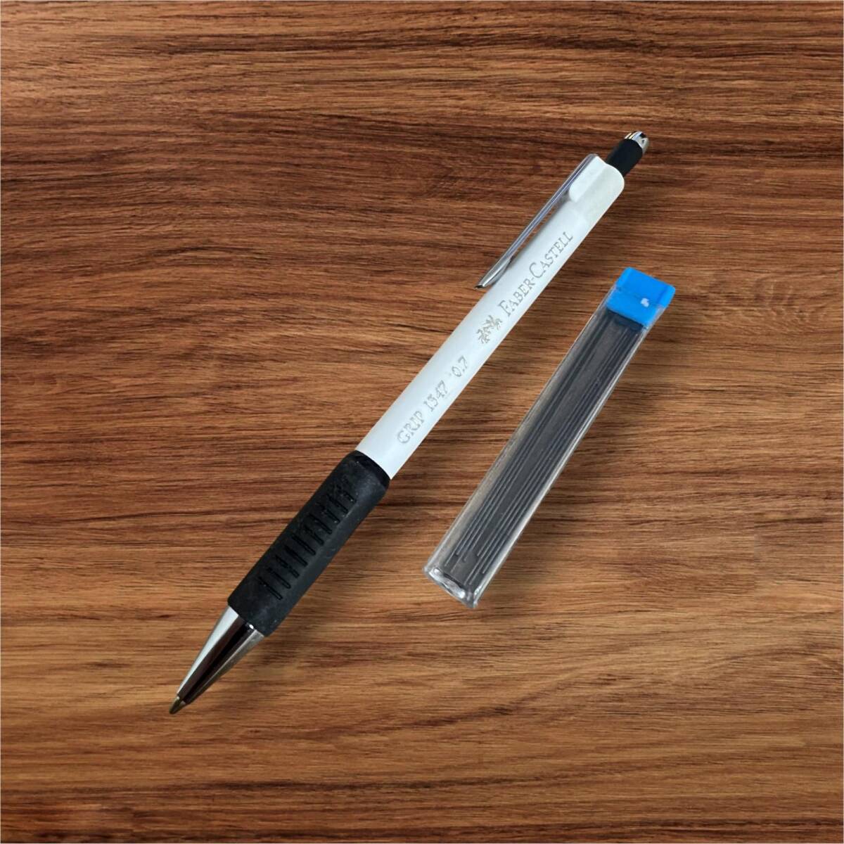 Faber-Castell Grip 1347 0.7 mm Çıtçıtlı Mekanik Kurşun Kalem – Beyaz, Sıfır (Vintage) #KL21 - 1