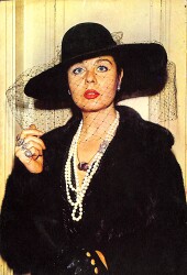 Fatma Girik Kartpostal (Küçük Boy) KRT21998 - Gökçekoleksiyon