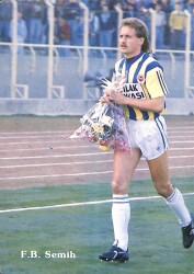 Fenerbahçeli Futbolcu Semih Kartpostal KRT19215 - Gökçekoleksiyon