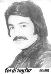 Ferdi Tayfur Siyah-Beyaz Kartpostal (Orta Boy) KRT22282 - Gökçekoleksiyon